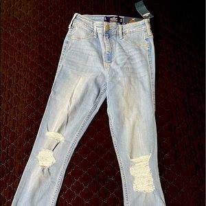 Hollister Jean legging.